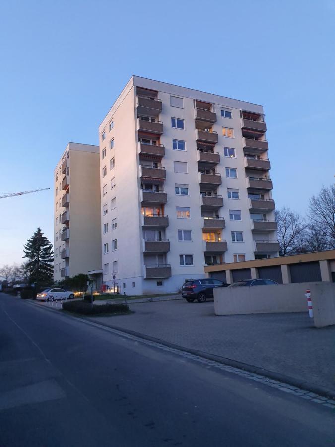 Penthouse "Marc Aurel" - Greatview, Wifi & Netflix Apartment Schweinfurt Luaran gambar